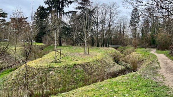 Berges le long du Ru