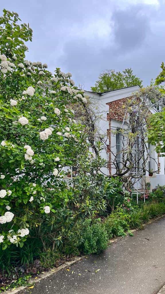 L'extérieur du salon de thé