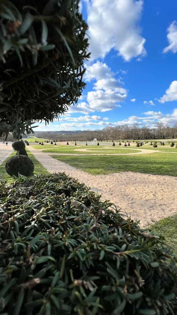 Autre vue du jardin à la Française