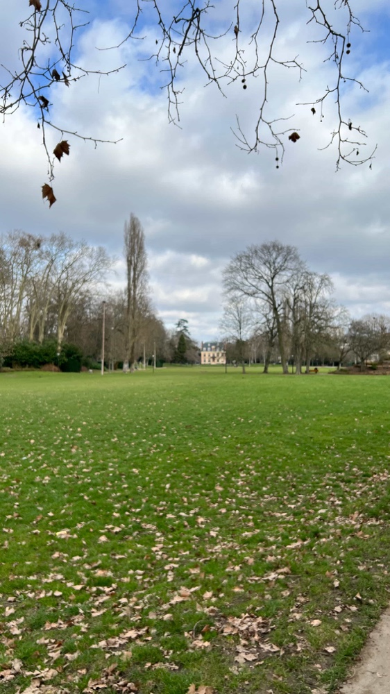 Esplanade menant vers le château