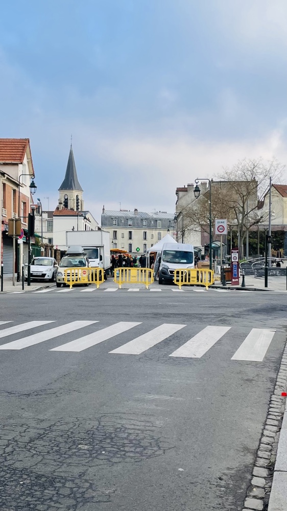 Entrée du marché de Bagneux