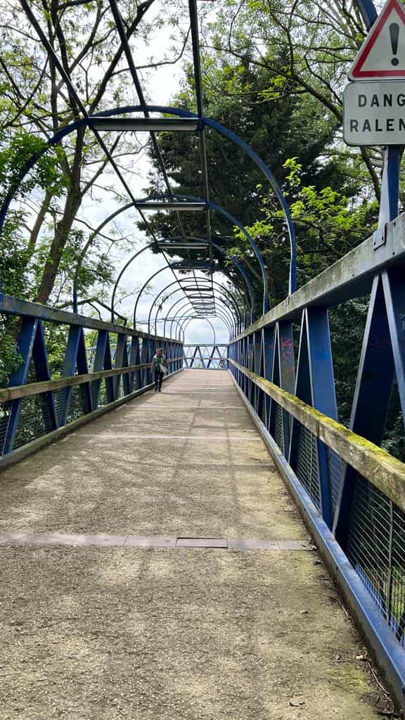Le pont au-dessus du RER B Fontenay-aux-Roses