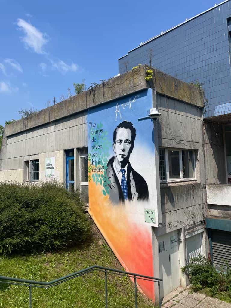 Fresque murale de Louis Aragon