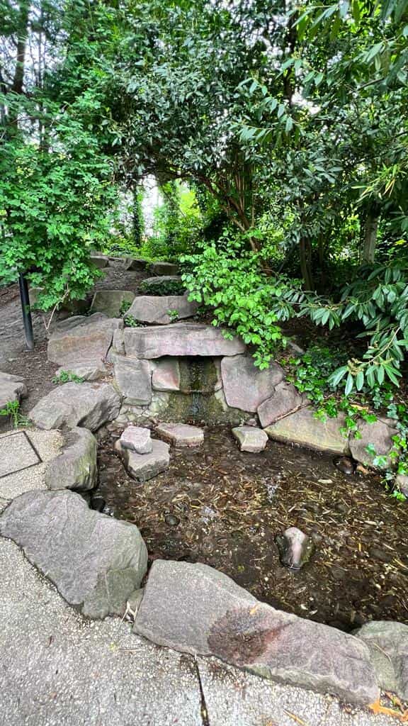 Petite fontaine à Fontenay-aux-Roses