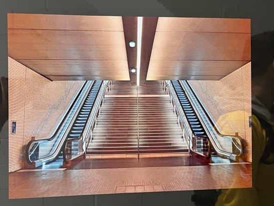 Photo dans le métro parisien