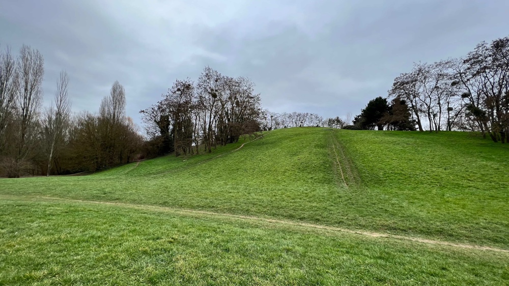 Vue de la butte depuis l'esplanade