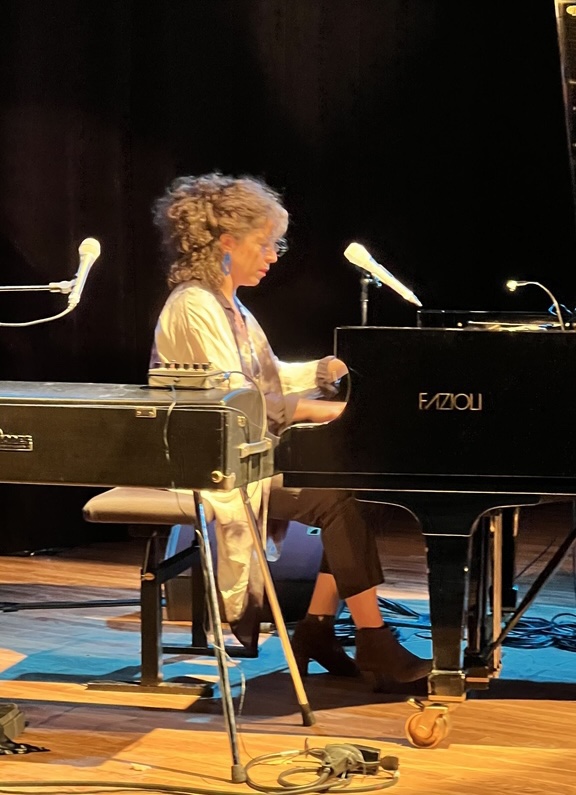 Macha Gharibian au piano