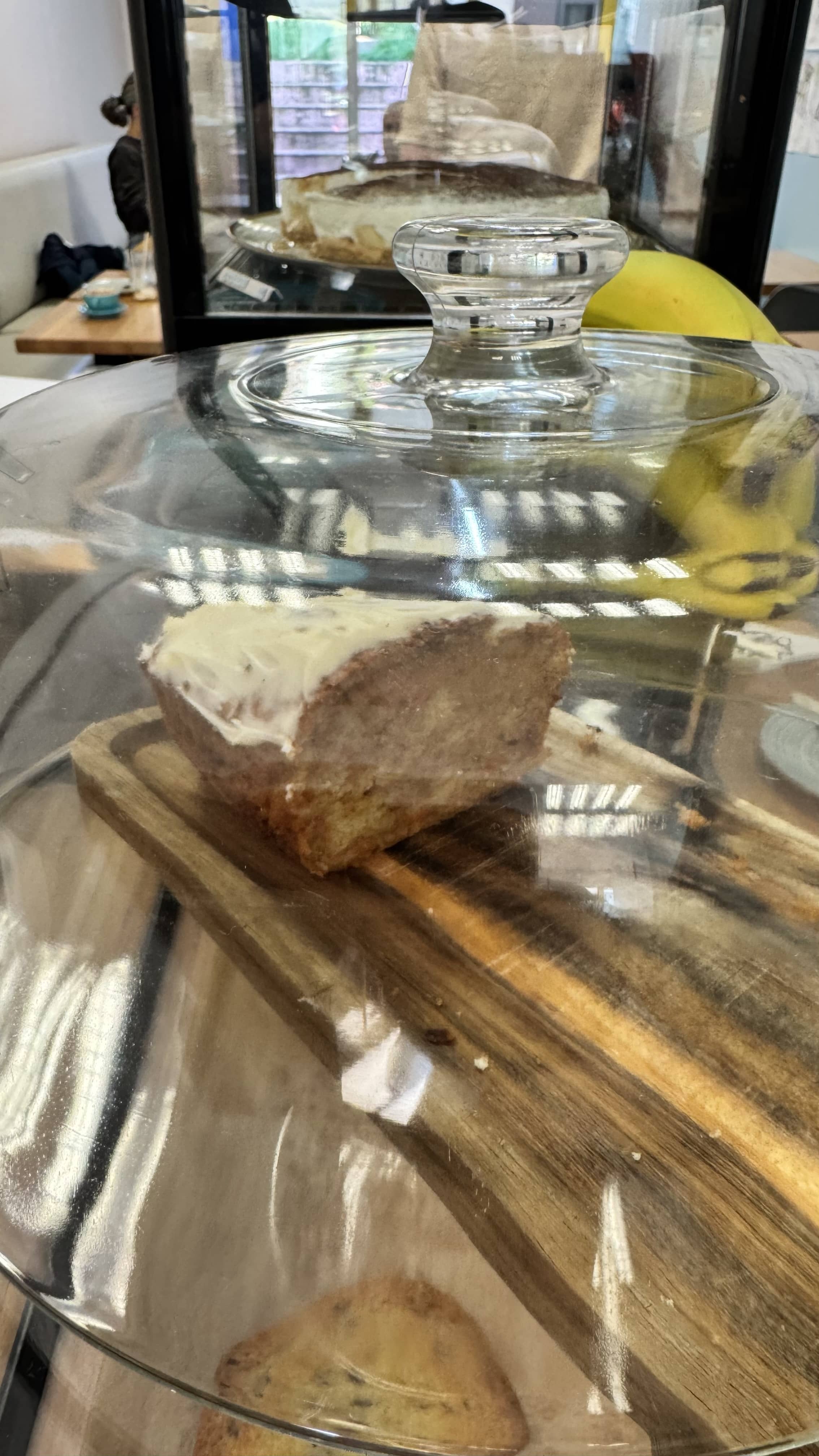 Gâteaux et douceurs maison proposés au Gaia Coffee, Fontenay-aux-Roses