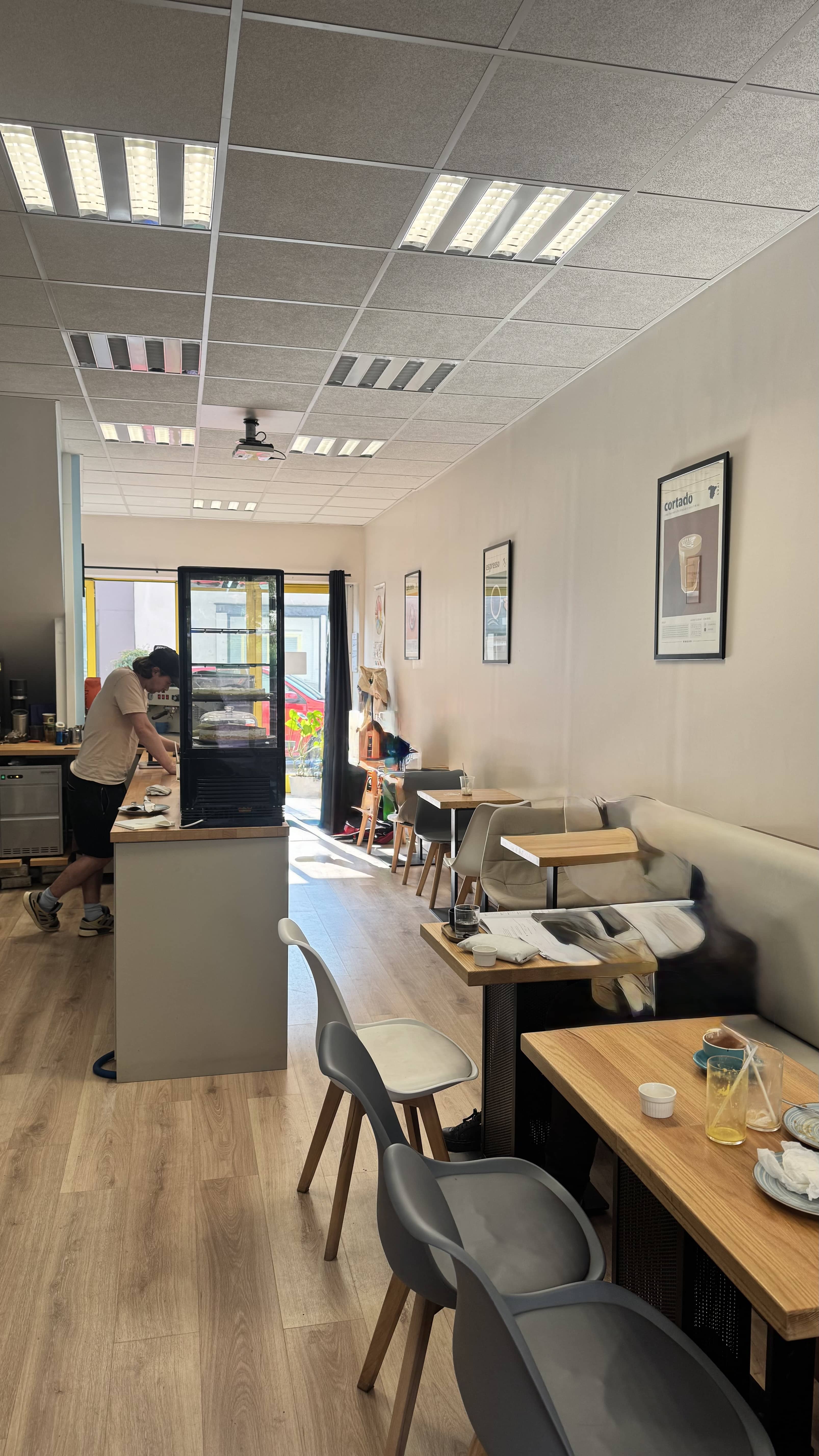 Ambiance intérieure du Gaia Coffee, 102 rue Boucicaut Fontenay-aux-Roses