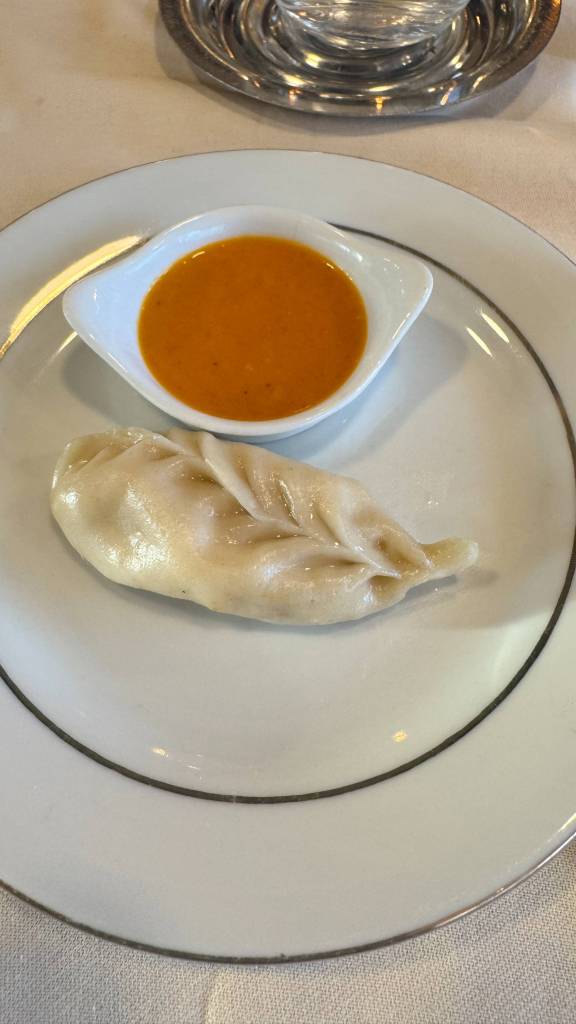 Momo au Paneer Végétariens de la carte du Toit du Monde, Bourg-la-Reine